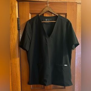 Figs Casma Three-Pocket Scrub Top